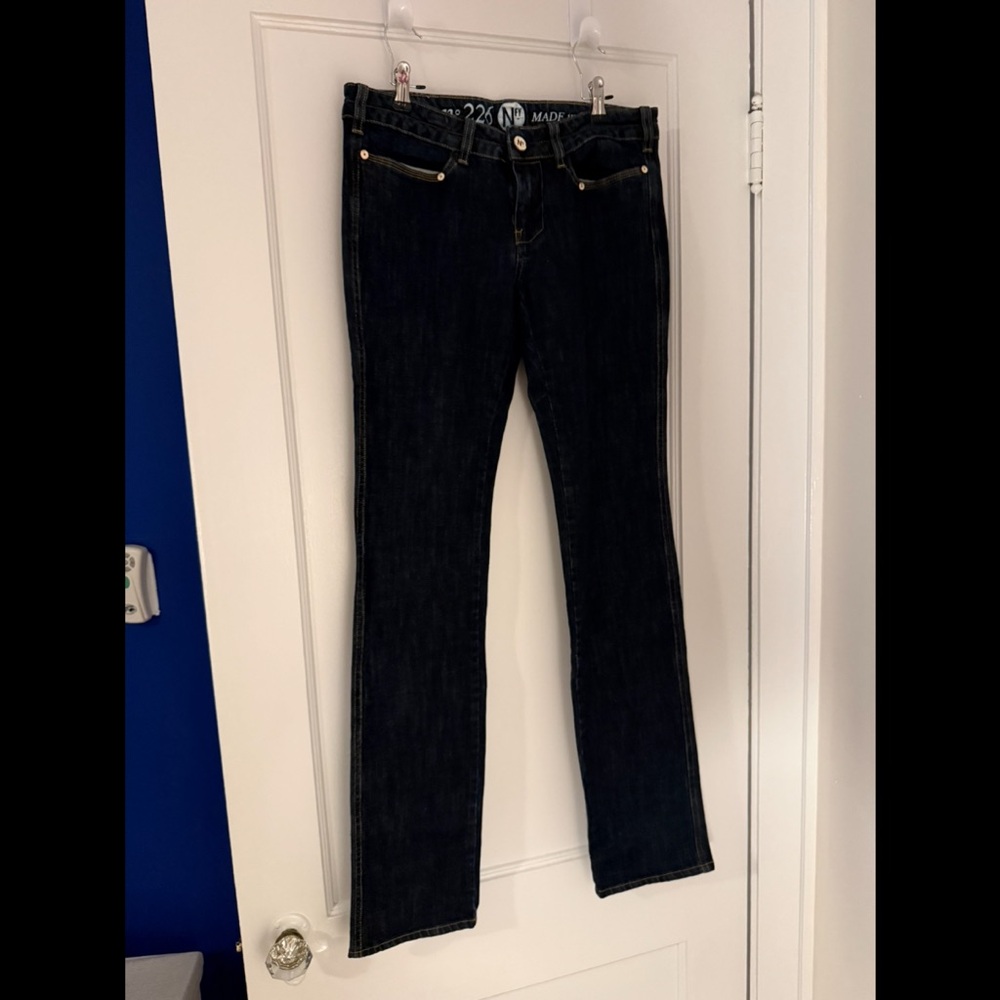Elegant Dark Denim Women's Skinny Jeans